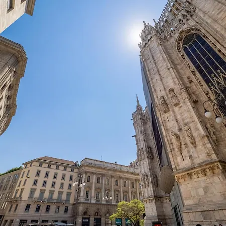 Modern In Galleria Pattari - Steps To Duomo Mediolan